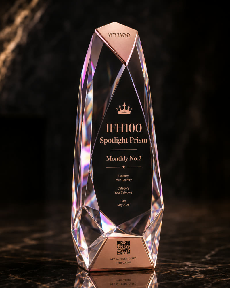 IFH100 Spotlight Prism — 로즈골드 크리스탈 트로피